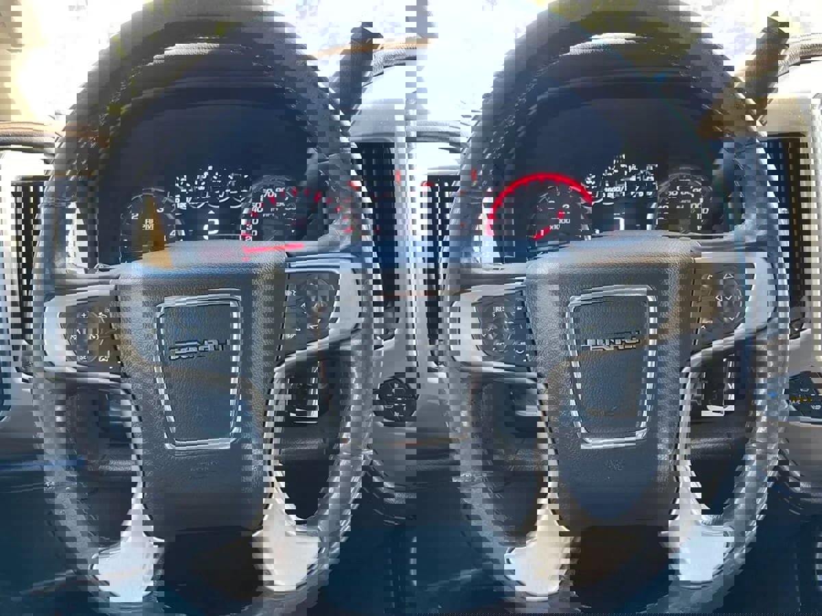 Used 2015 GMC Sierra 2500 Denali w/ Duramax Plus Package image 27