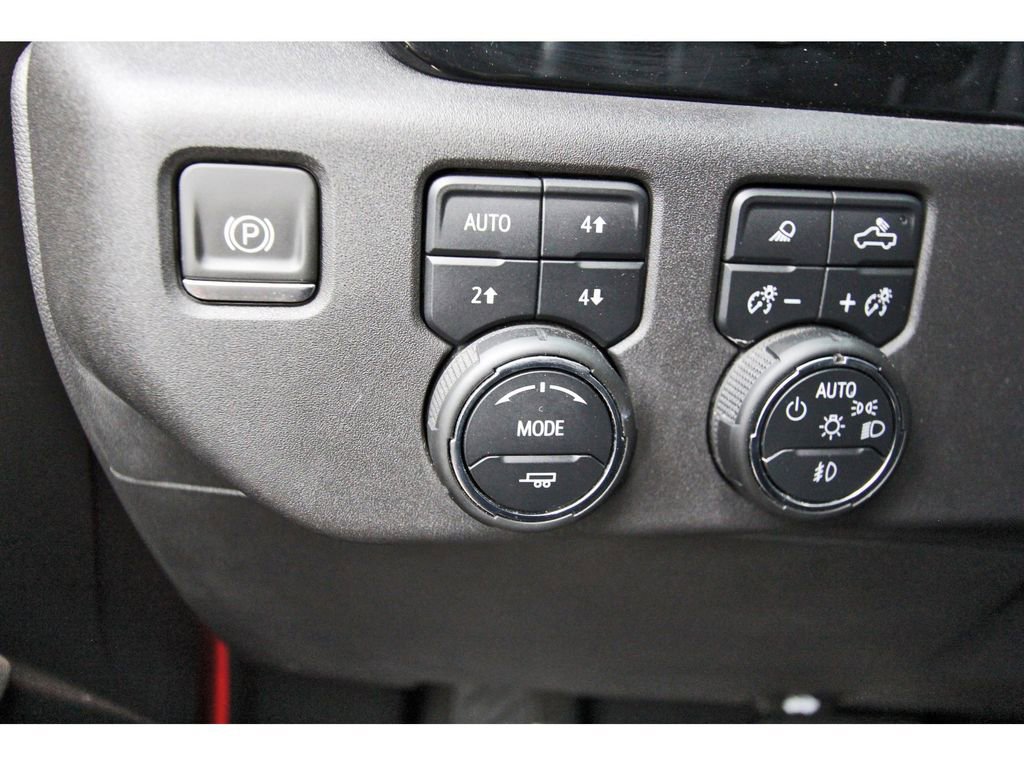 Used 2024 Chevrolet Silverado 1500 ZR2 w/ Technology Package image 18