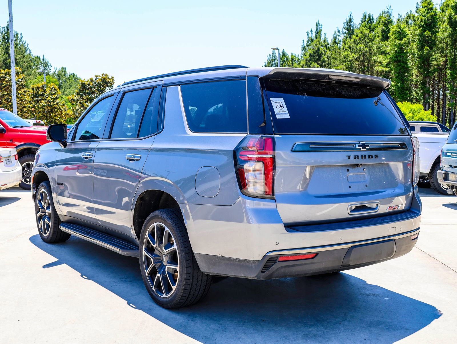 Used 2022 Chevrolet Tahoe RST w/ Luxury Package RWD image 5
