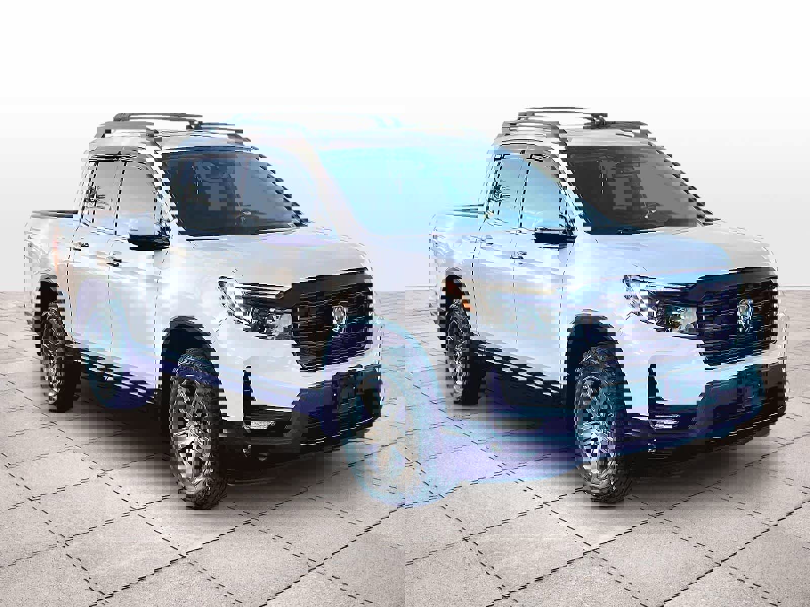 Used 2023 Honda Ridgeline RTL-E image 2