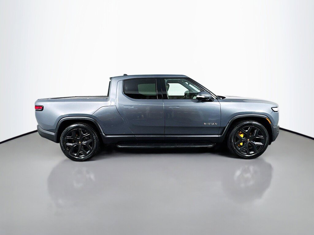 Used 2022 Rivian R1T Launch Edition image 6