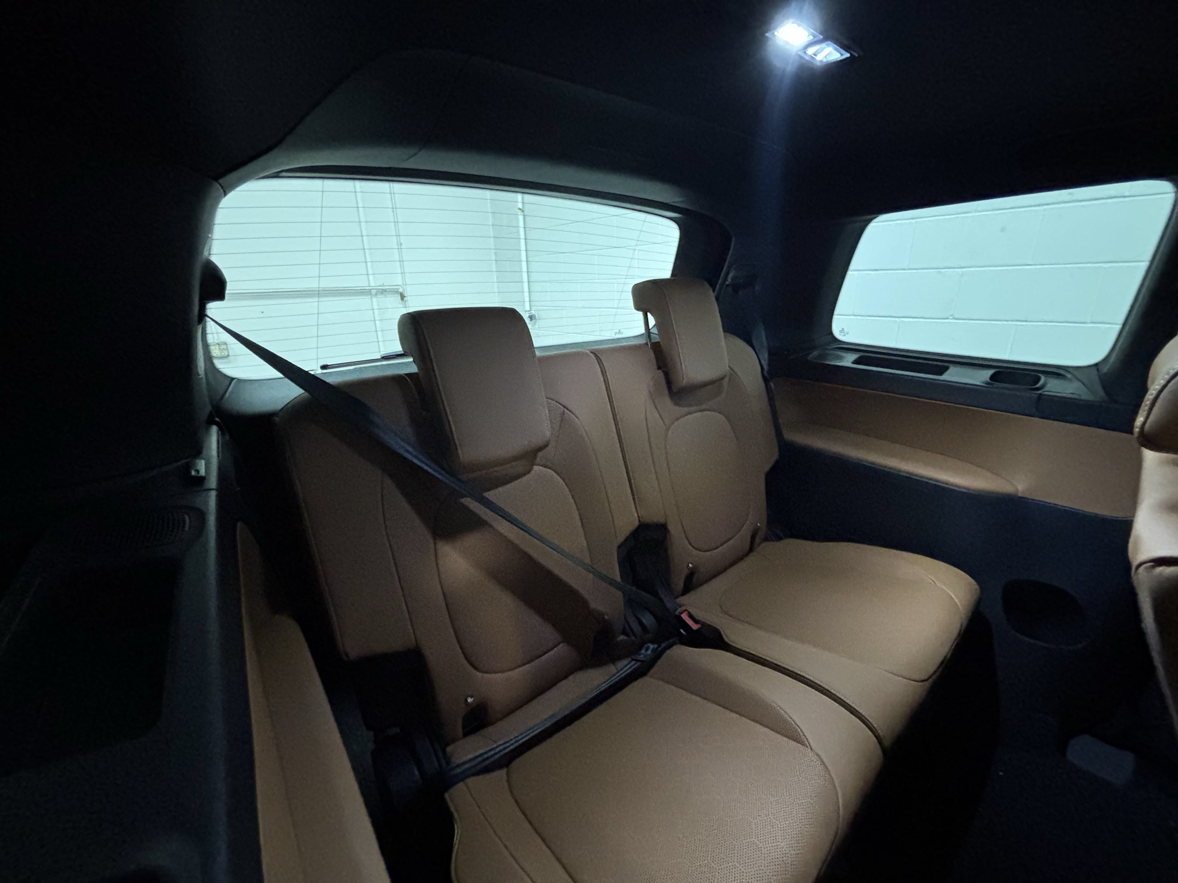 New 2025 Volkswagen ID. Buzz Pro S RWD image 14