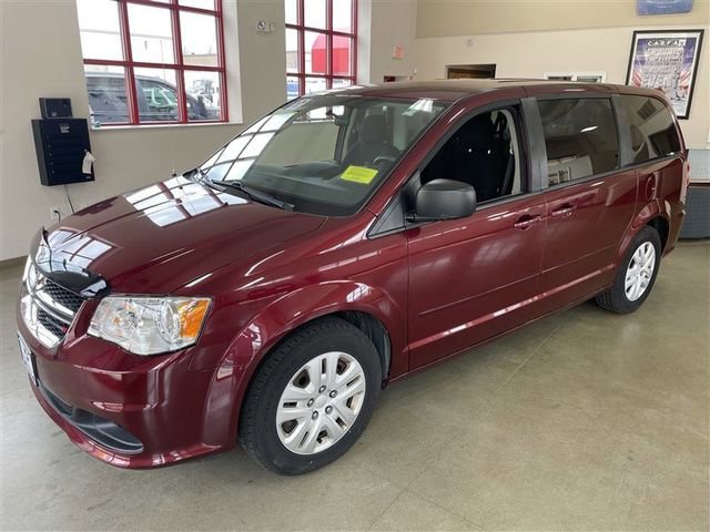 Used 2017 Dodge Grand Caravan SE FWD image 3