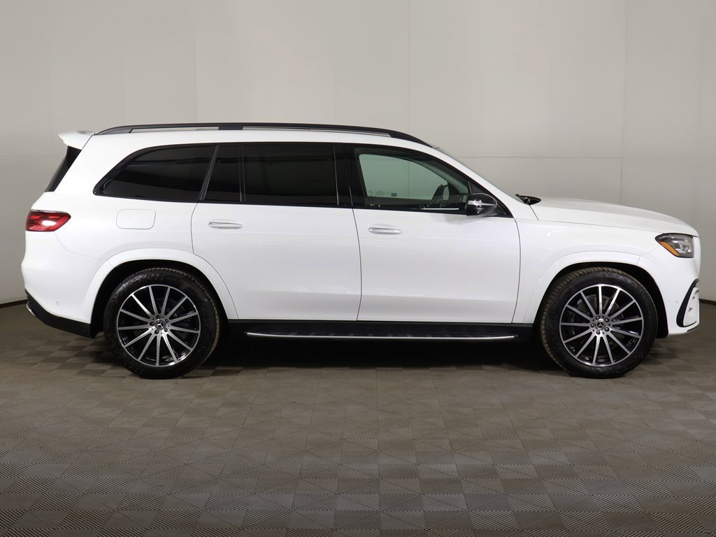 Used 2024 Mercedes-Benz GLS 580 4MATIC w/ Warmth & Comfort Package image 24