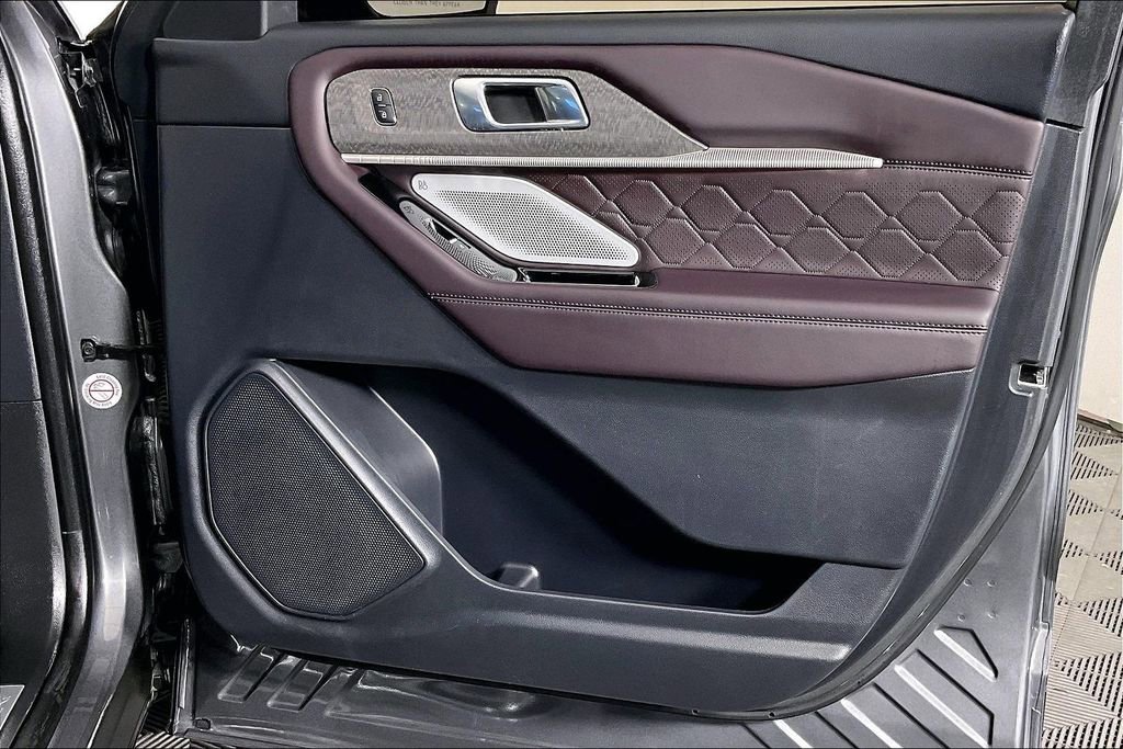 Used 2025 Ford Explorer Platinum w/ LUX Leather Package image 26