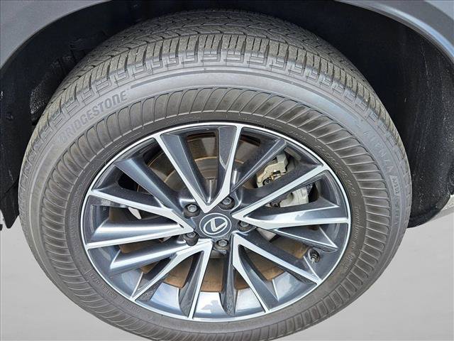 Used 2025 Lexus NX 250 FWD w/ Towing Package (2000 Lbs) image 5