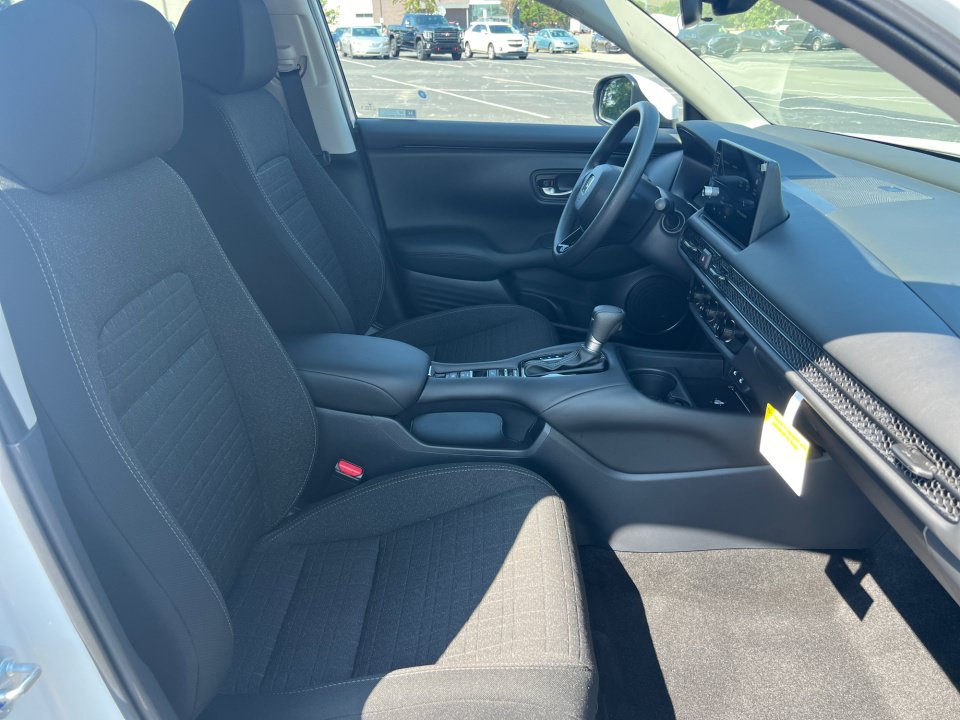 Used 2026 Honda HR-V LX image 28