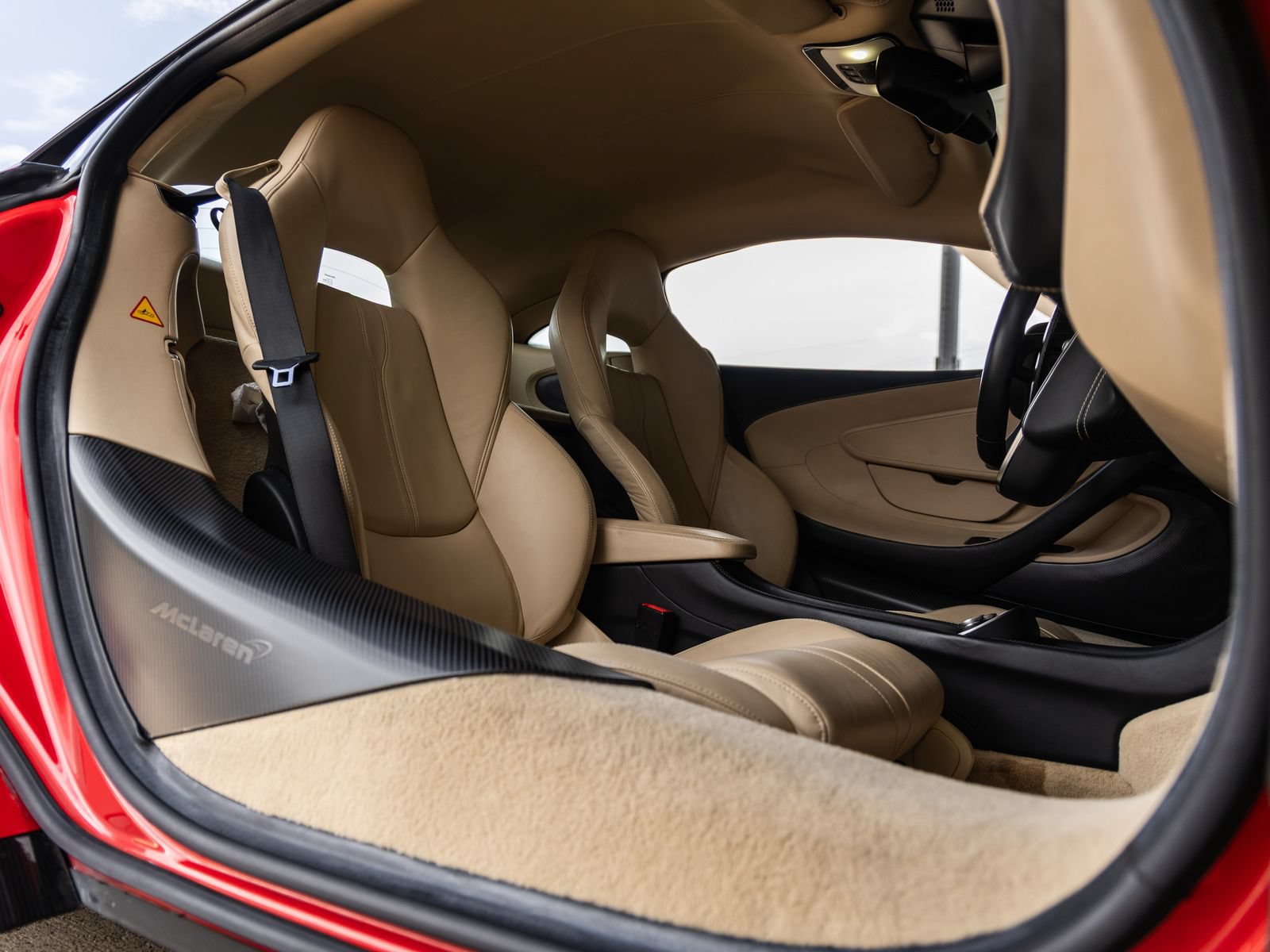 Used 2016 McLaren 570S Coupe RWD image 48
