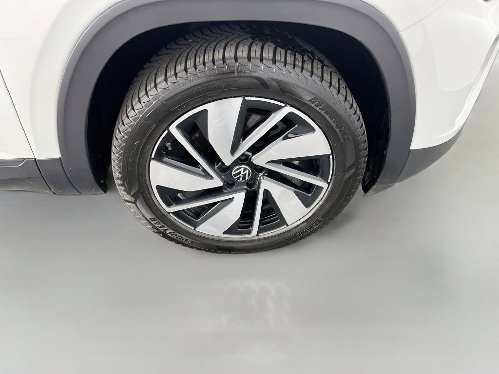 Used 2024 Volkswagen Atlas SE AWD/4WD image 35
