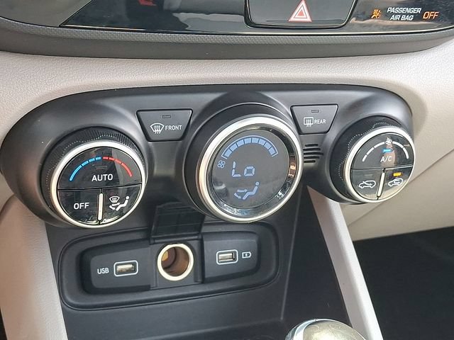 Used 2022 Hyundai Venue SEL FWD image 15
