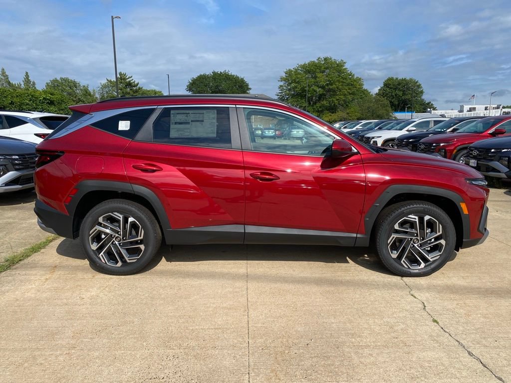 New 2026 Hyundai Tucson SEL Plus AWD/4WD image 2