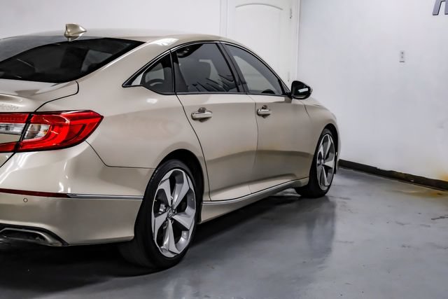 Used 2018 Honda Accord Touring image 14