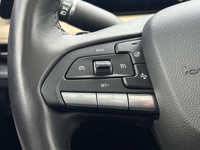 Certified 2024 Cadillac XT4 Luxury w/ Cold Weather Package image 24