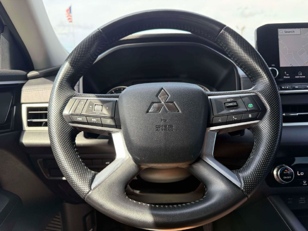 Used 2024 Mitsubishi Outlander SE Black Edition FWD image 19