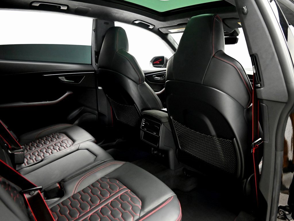 Used 2023 Audi RS Q8 4.0T image 8