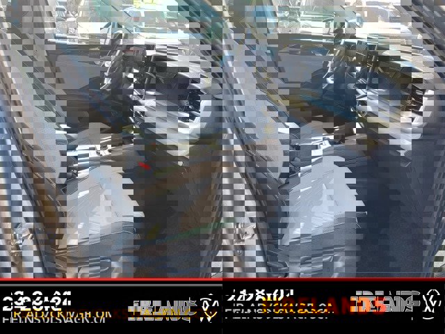 New 2025 Volkswagen Tiguan SE image 46