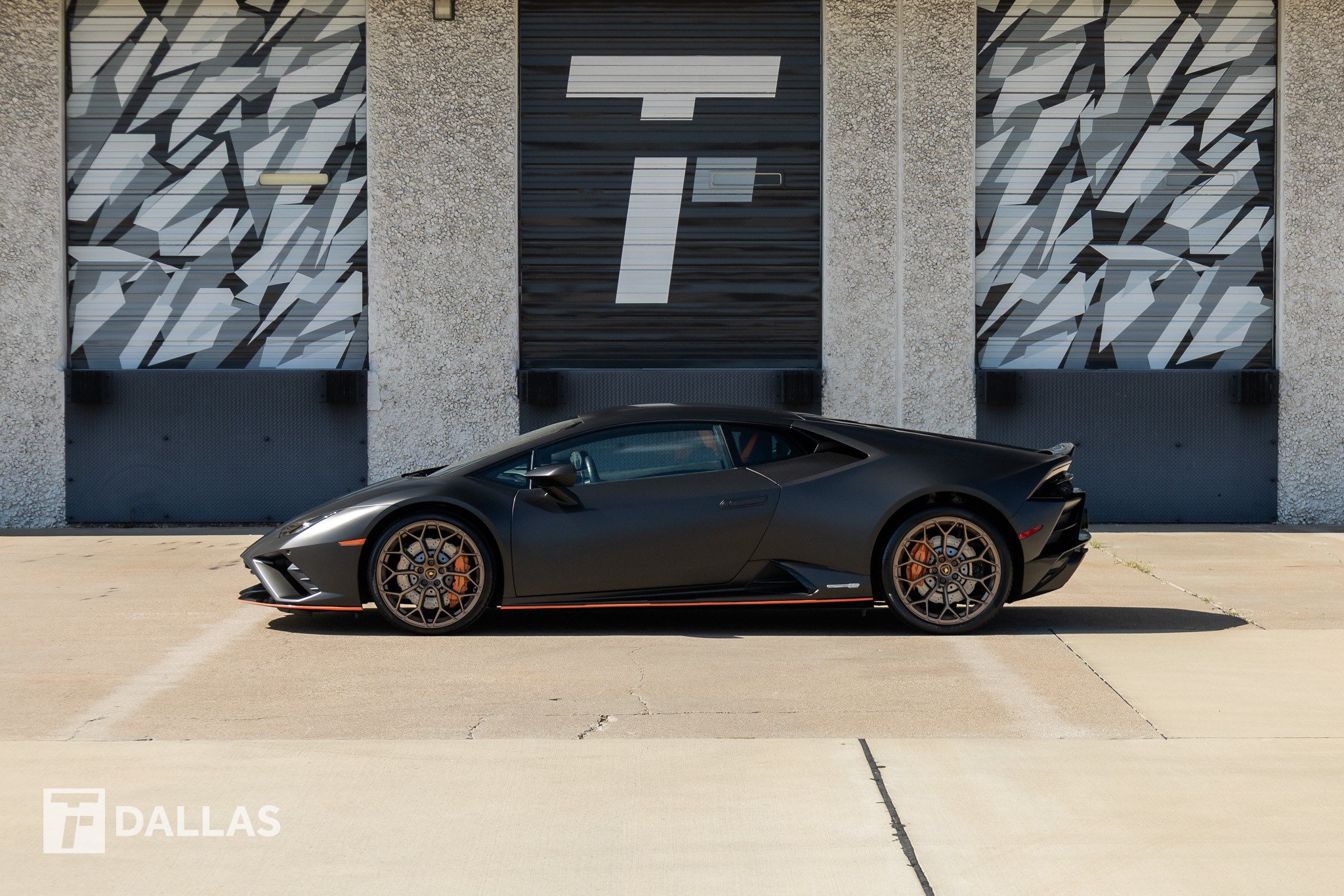 Used 2022 Lamborghini Huracan EVO RWD image 7