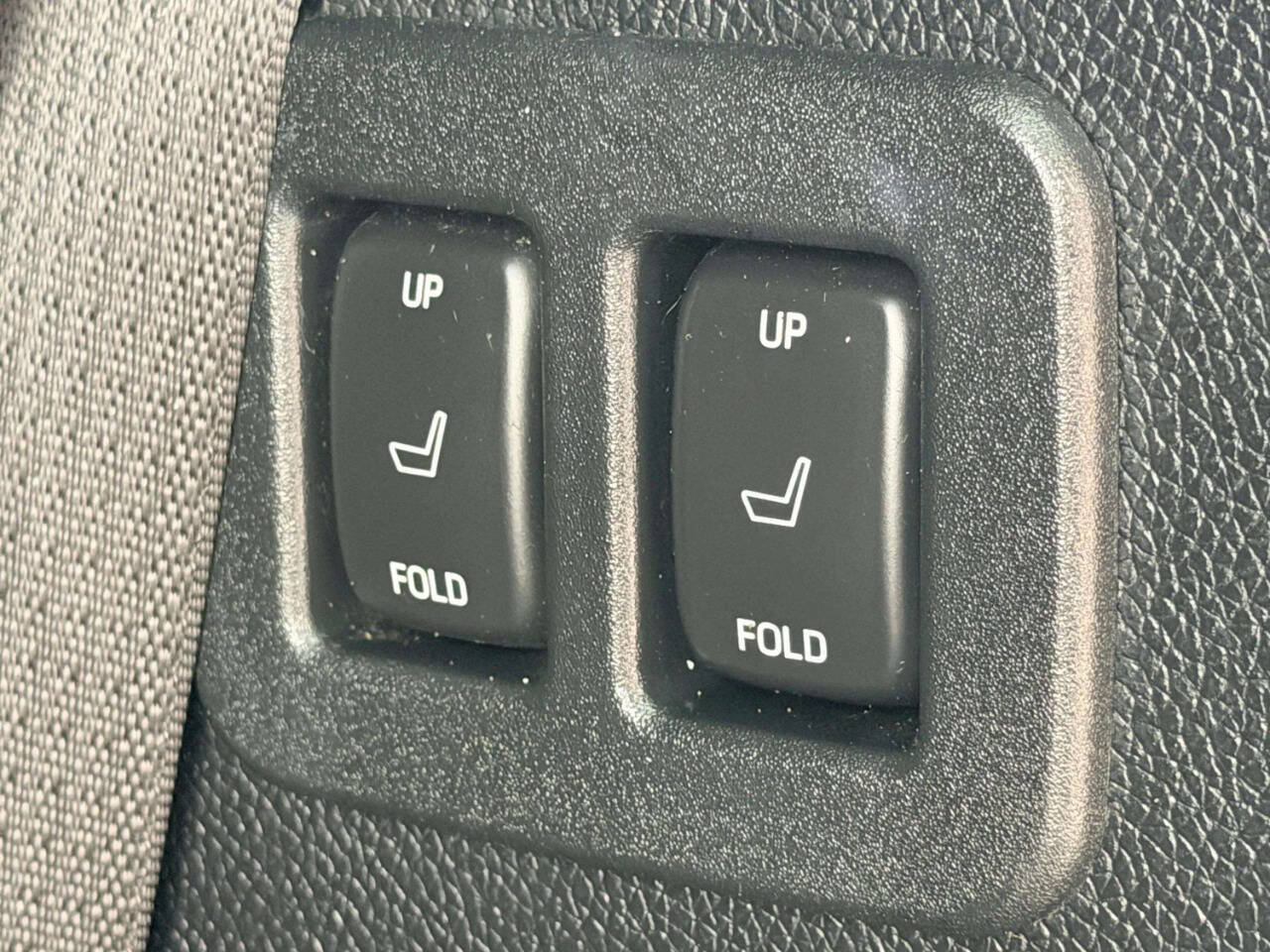 Used 2015 Lincoln Navigator 4WD image 8