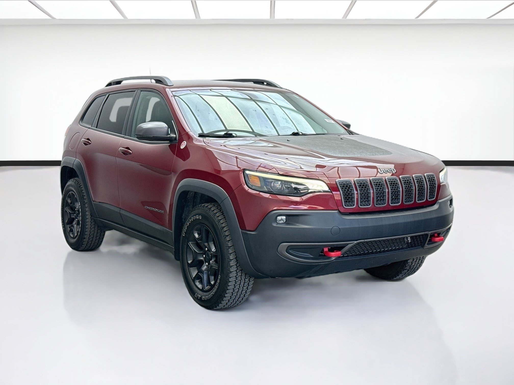 Used 2020 Jeep Cherokee Trailhawk w/ Cold Weather Group AWD/4WD image 3