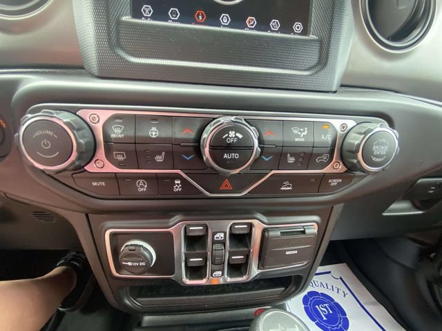 Used 2021 Jeep Wrangler Unlimited Sport AWD/4WD image 17
