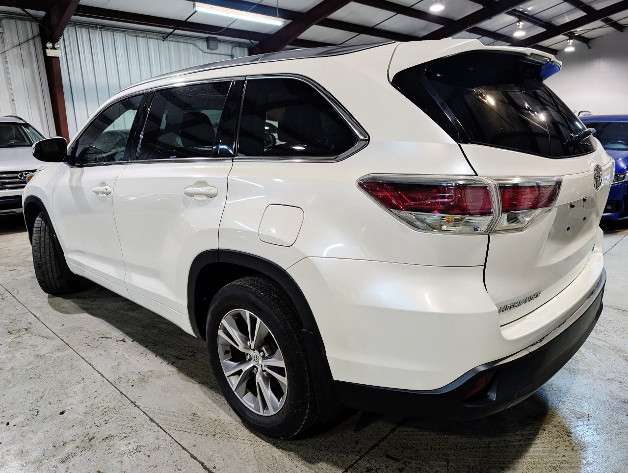 Used 2015 Toyota Highlander XLE image 7