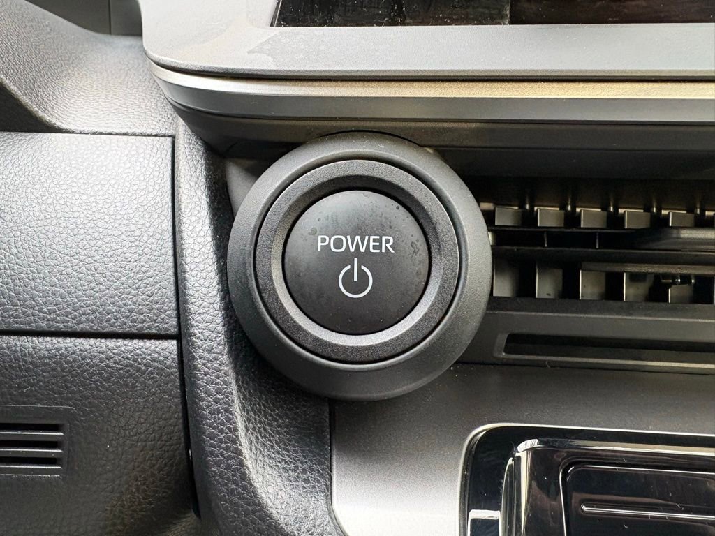 Used 2025 Toyota Prius LE image 26