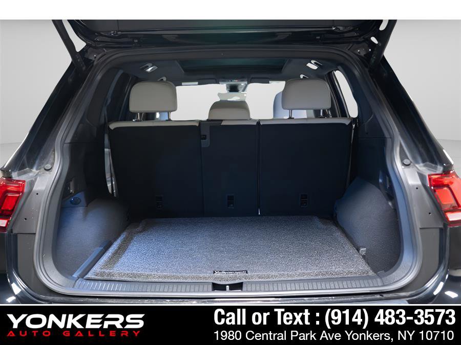 Used 2022 Volkswagen Tiguan SE R-Line AWD/4WD image 22