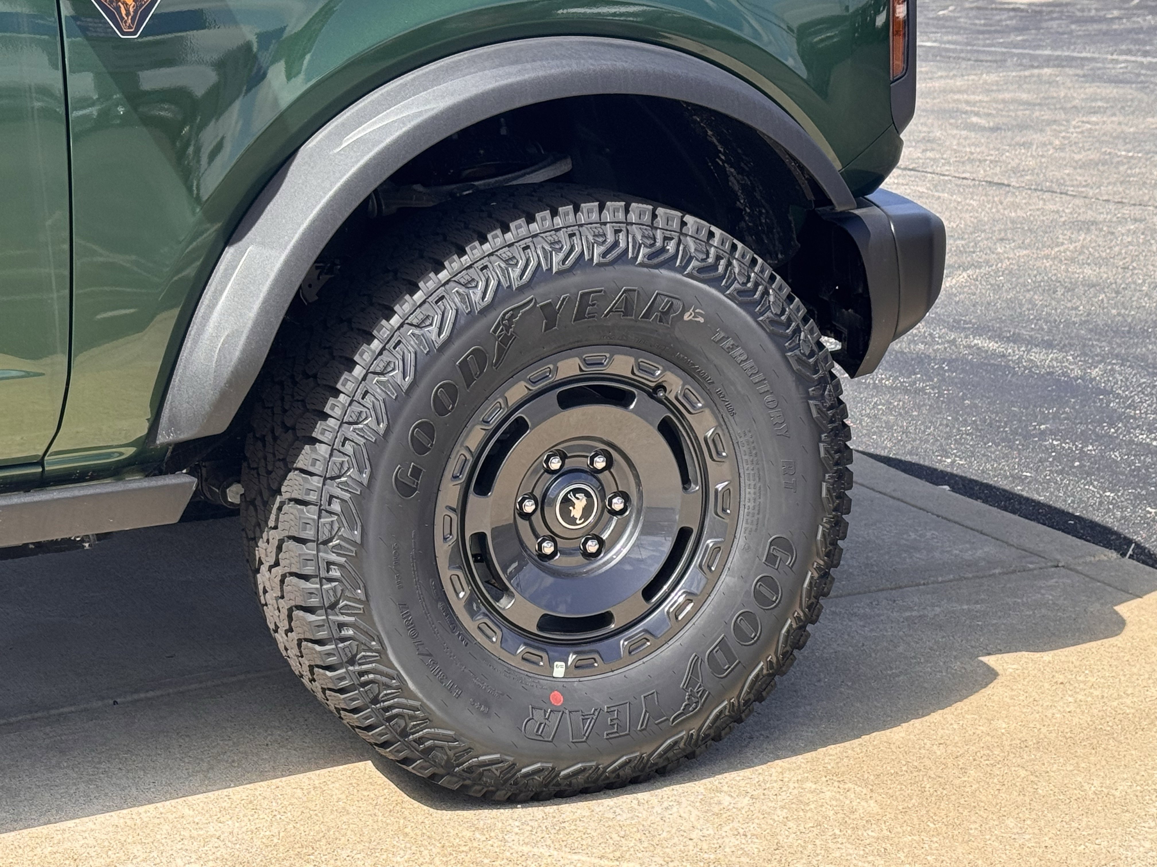 New 2025 Ford Bronco Badlands image 7