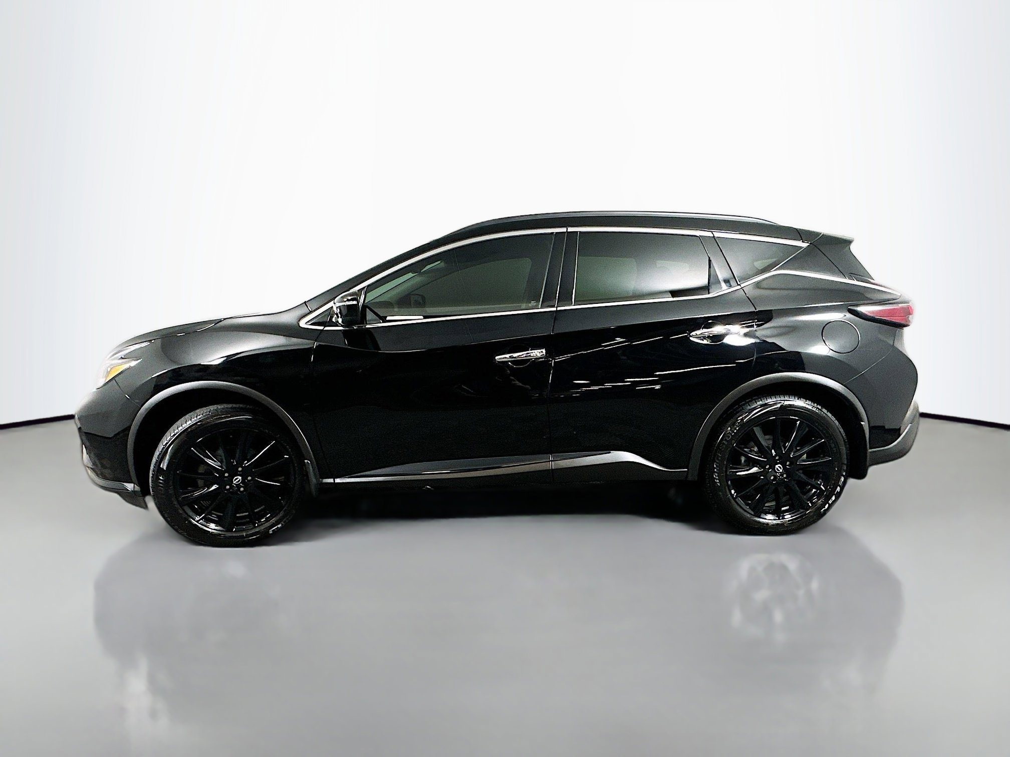 Used 2024 Nissan Murano SV w/ SV Midnight Edition Package AWD/4WD image 4
