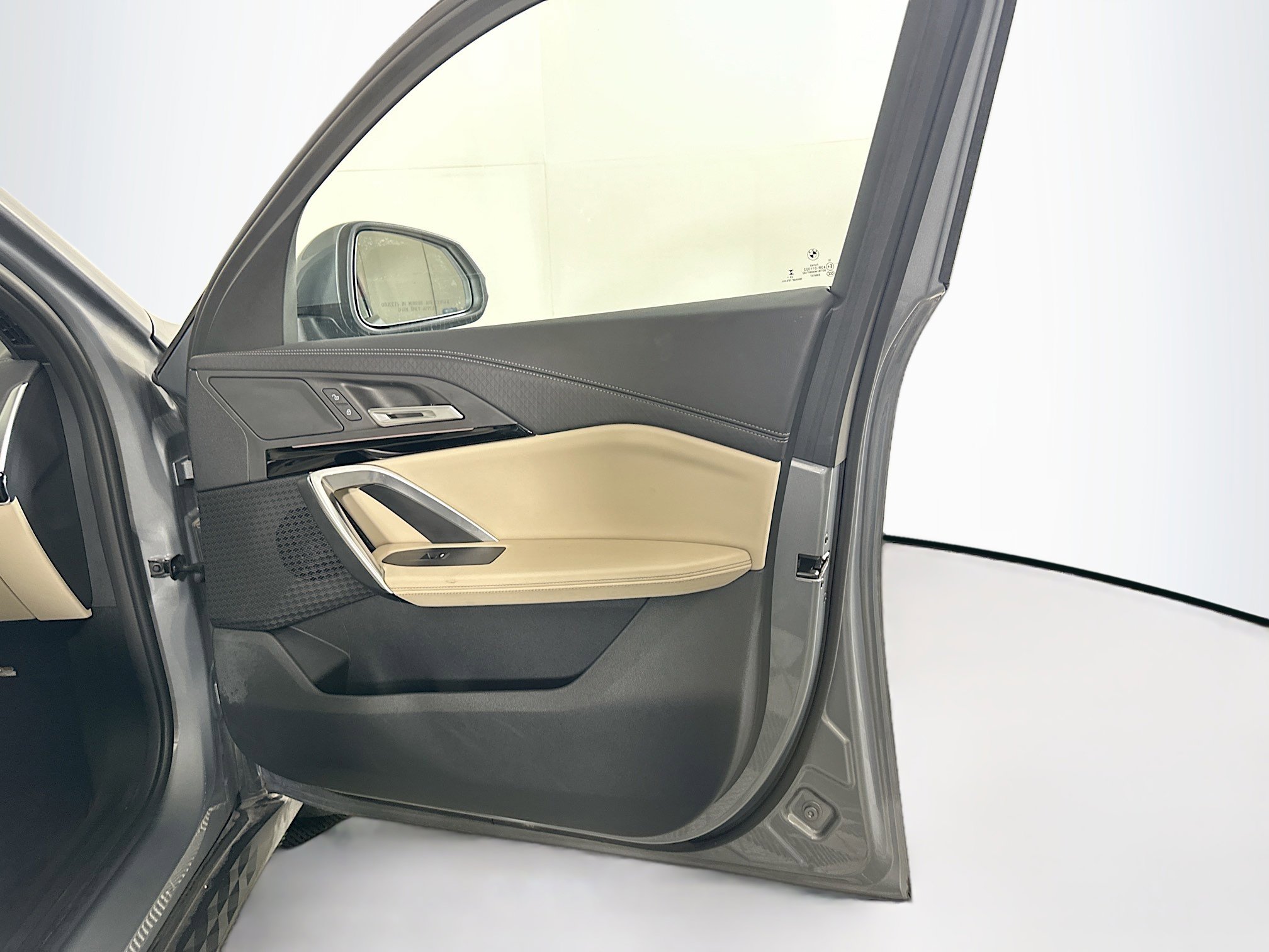 Used 2025 BMW X2 xDrive28i image 32