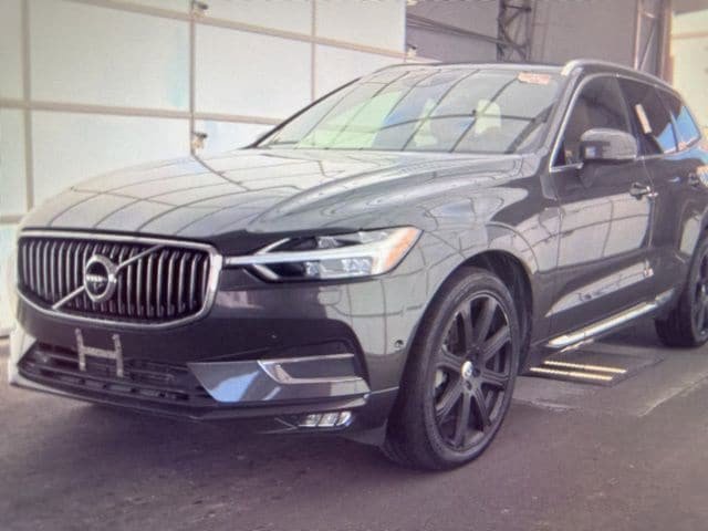 Used 2018 Volvo XC60 T6 Inscription w/ Luxury Seat Package image 4