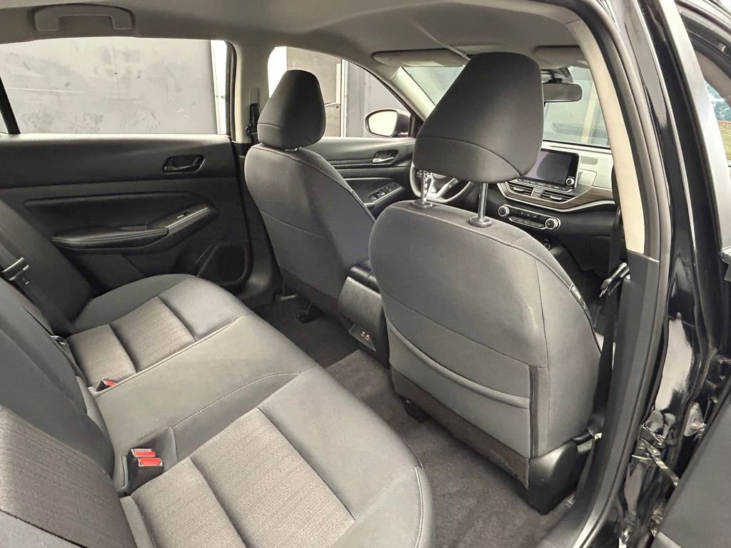 Used 2024 Nissan Altima 2.5 SV image 38