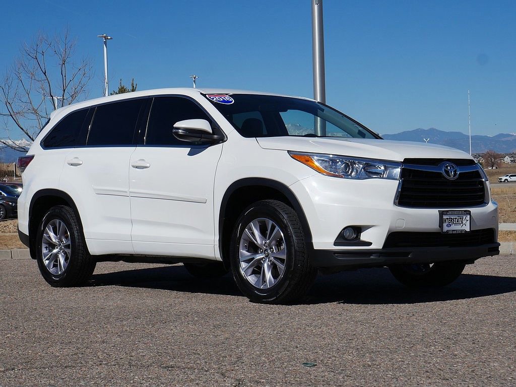 Used 2016 Toyota Highlander Plus AWD/4WD image 7