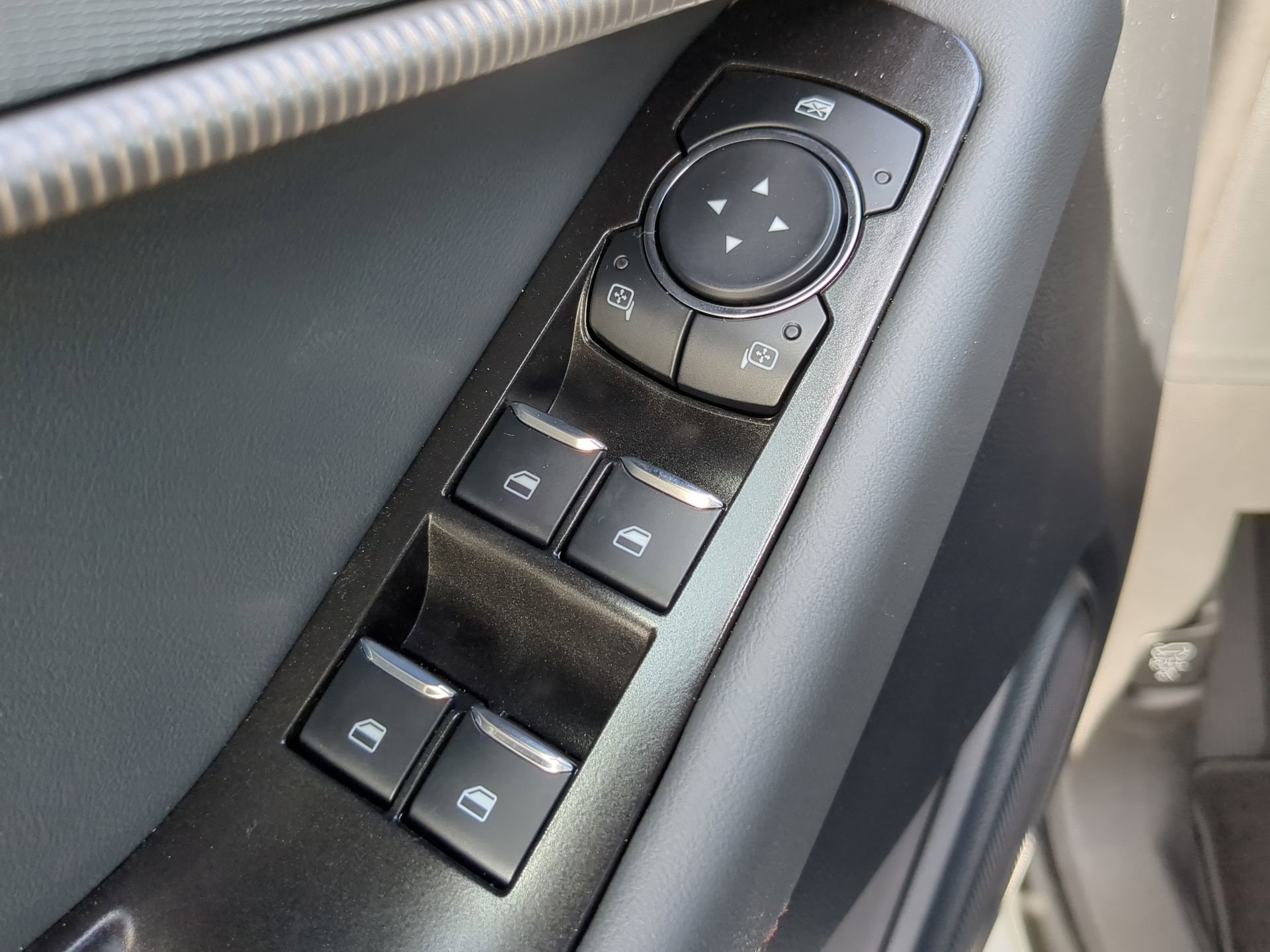 New 2026 Ford Explorer Active RWD image 58