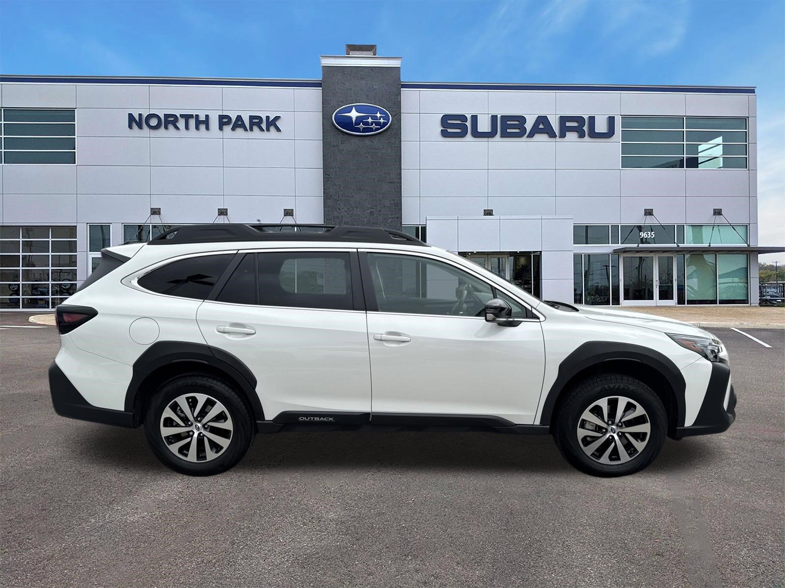 Certified 2024 Subaru Outback Premium AWD/4WD image 2