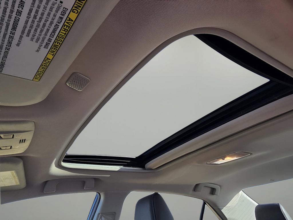 Used 2019 Toyota Corolla SE w/ Carpet Mat Package (TMS) image 23