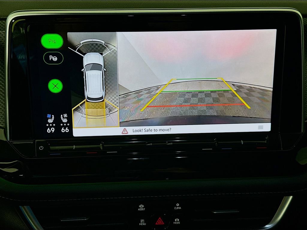 Used 2025 Volkswagen Atlas Cross Sport SEL Premium R-Line image 14