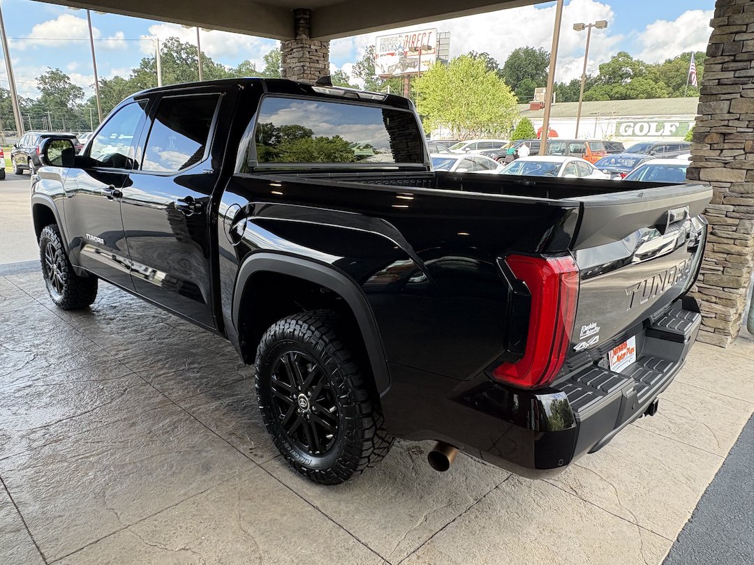 Used 2024 Toyota Tundra SR5 w/ SR5 Convenience Package AWD/4WD image 8