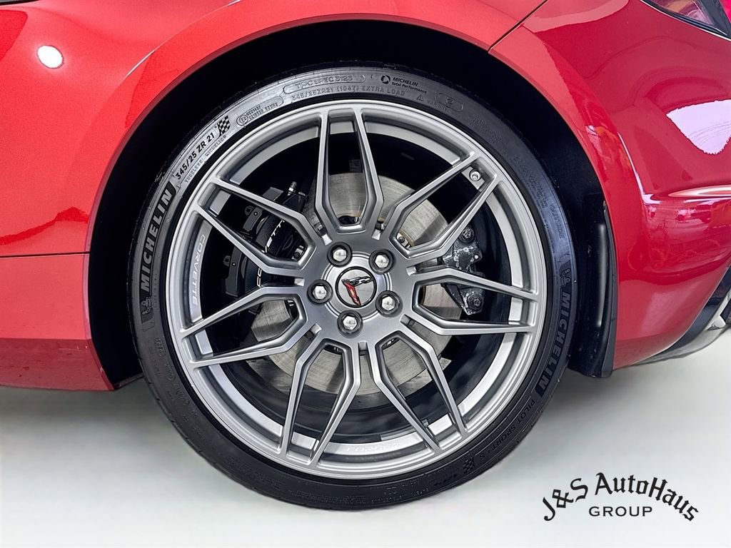 Used 2024 Chevrolet Corvette Z06 w/ Chrome Exterior Badge Package RWD image 40