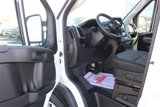 New 2024 RAM ProMaster 2500 w/ Quick Order Package 22H SLT+ image 17