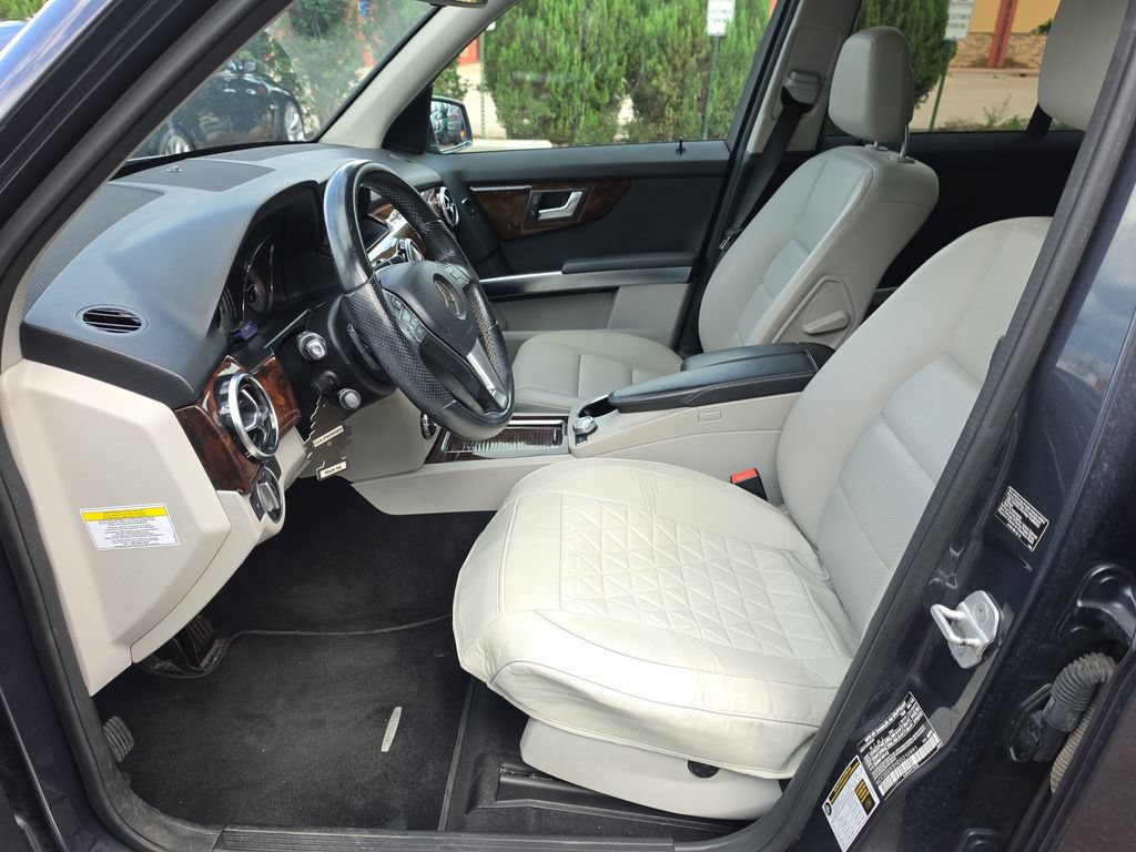 Used 2014 Mercedes-Benz GLK 250 BlueTEC 4MATIC image 9