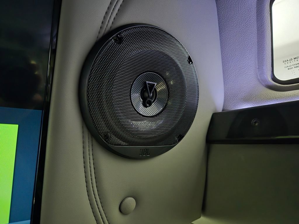 New 2025 GMC Savana 2500 Extended w/ Driver Convenience Package image 5