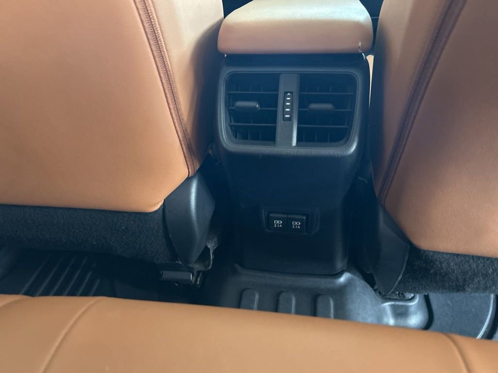 Used 2020 Lexus UX 200 w/ Premium Package image 28