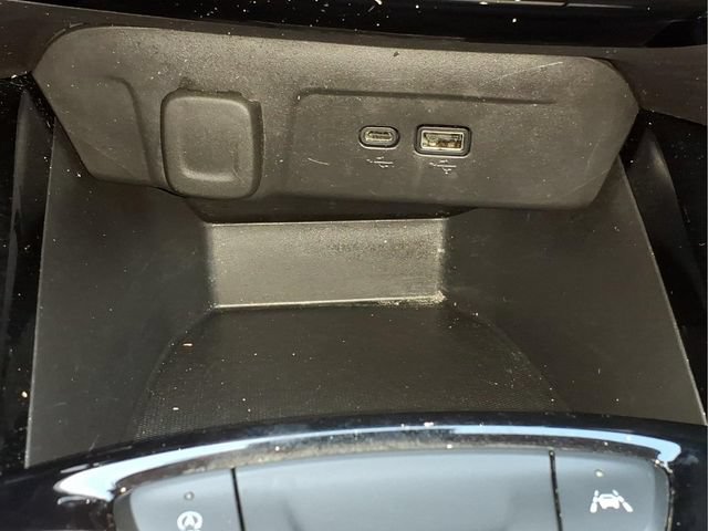 Used 2025 Chevrolet Trax ACTIV w/ Driver Confidence Package FWD image 21