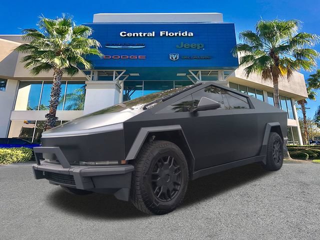 Used 2024 Tesla Cybertruck AWD Crew Cab image 9
