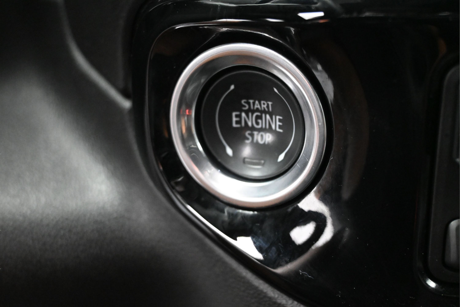 Used 2026 GMC Sierra 1500 SLT AWD/4WD image 19