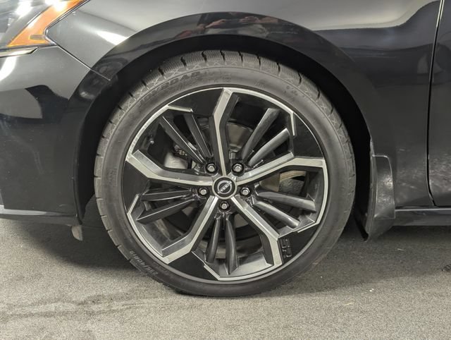 Used 2023 Nissan Altima 2.5 SR AWD/4WD image 10