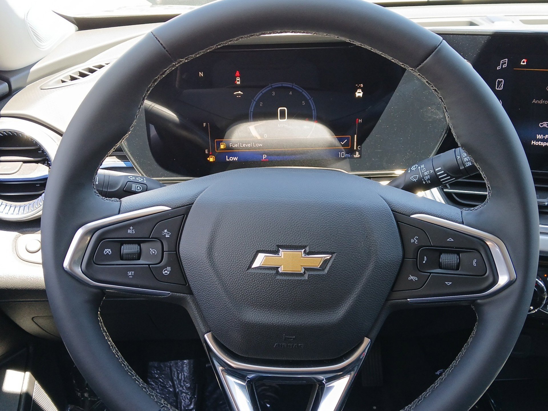 New 2026 Chevrolet Trax LT w/ Driver Confidence Package FWD image 11