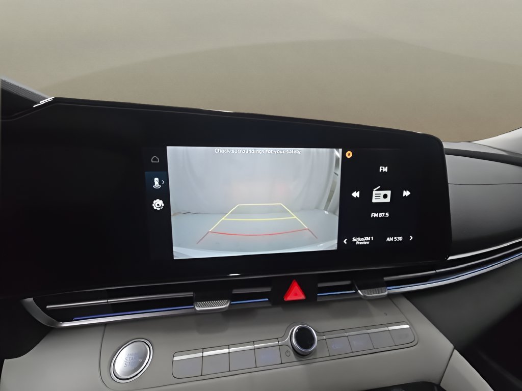 New 2026 Hyundai Elantra Limited FWD image 34