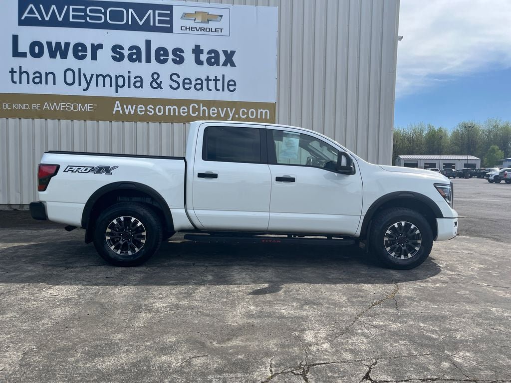 Used 2024 Nissan Titan PRO-4X w/ Pro-4x Convenience Package AWD/4WD image 7